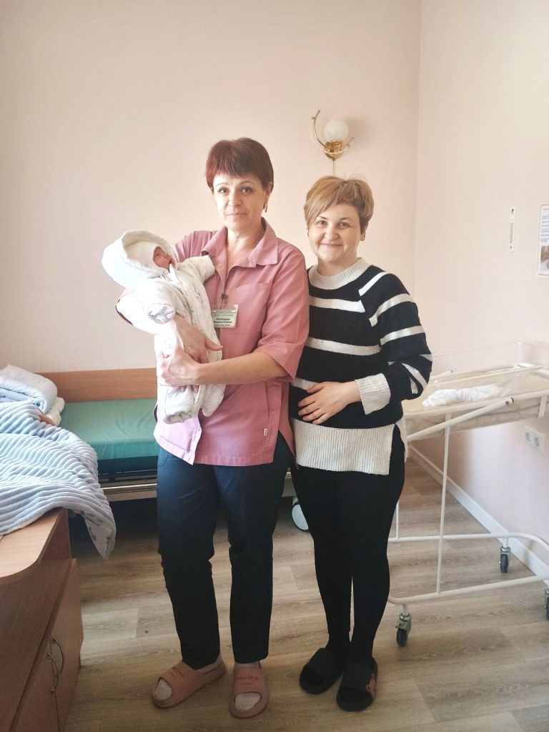 Вітаємо колегу з народженням донечки!